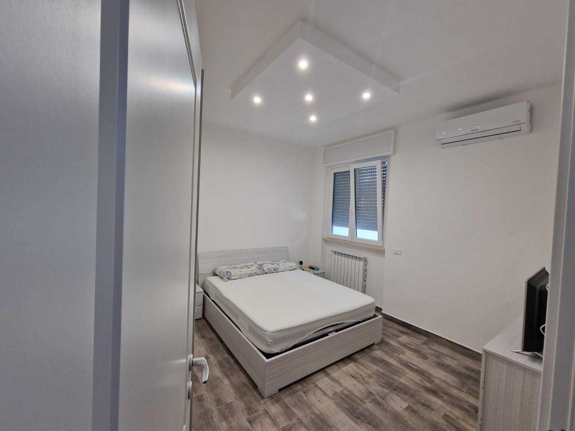 The Suite On The Beach Torvaianica Exteriör bild